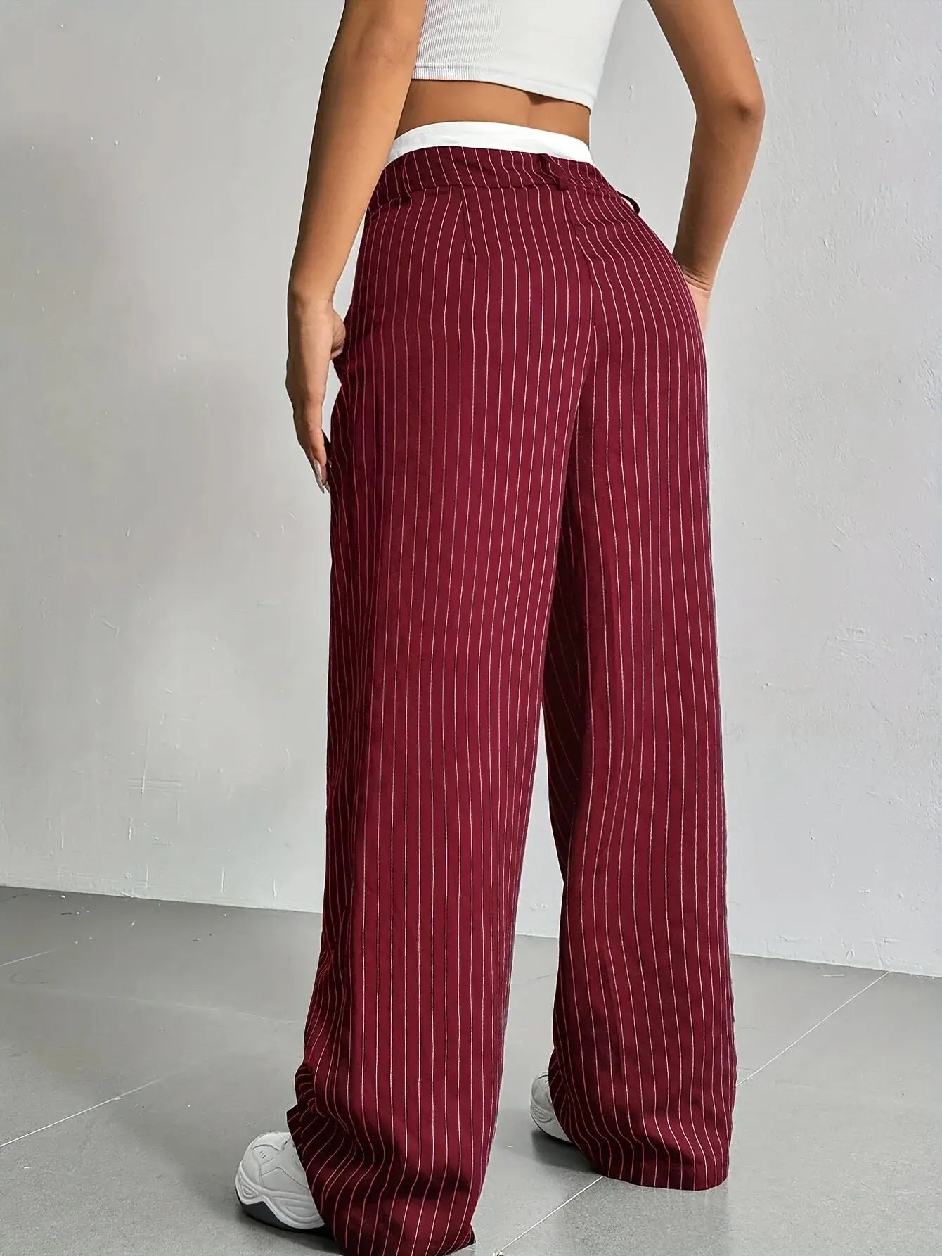 Lia | High waisted striped trousers