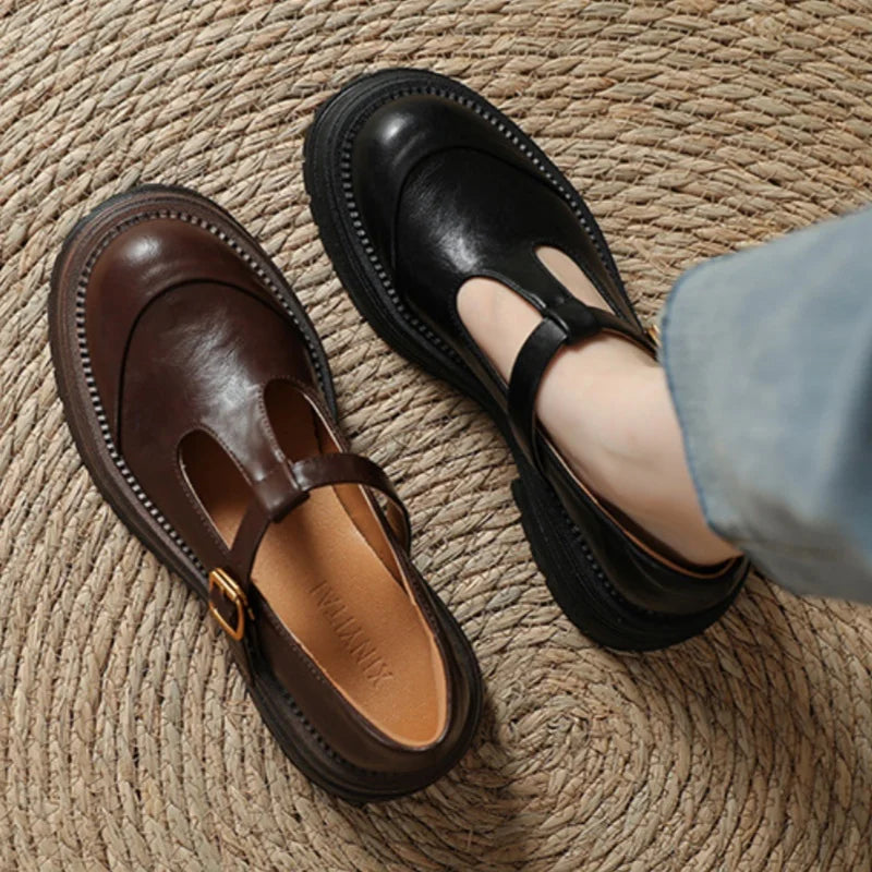 Kinga | Orthopedic shoes with T-strap