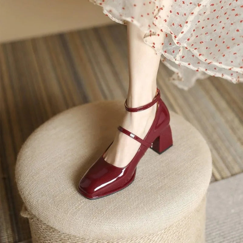 Ewa | Orthopedic ankle-strap pumps