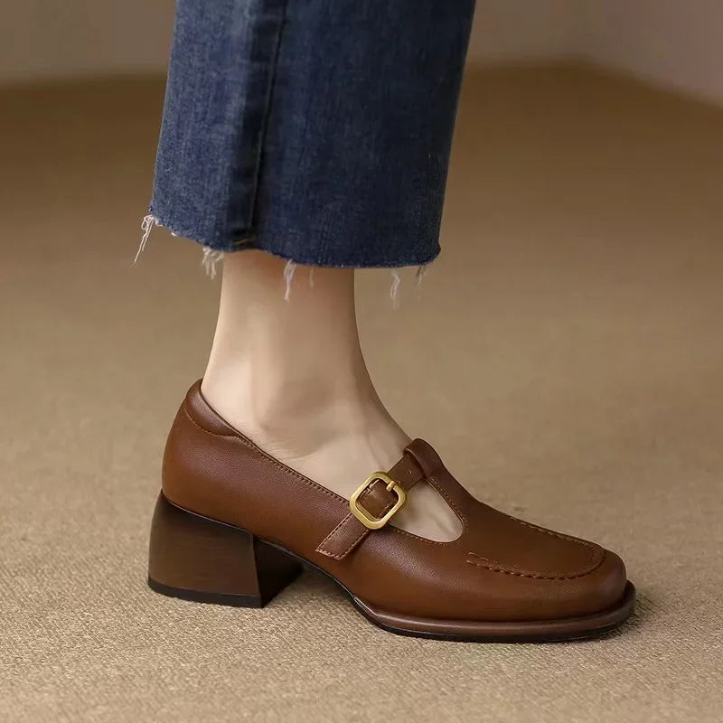 Patrycja | Ortopedyczne buty z paskiem w kształcie litery T