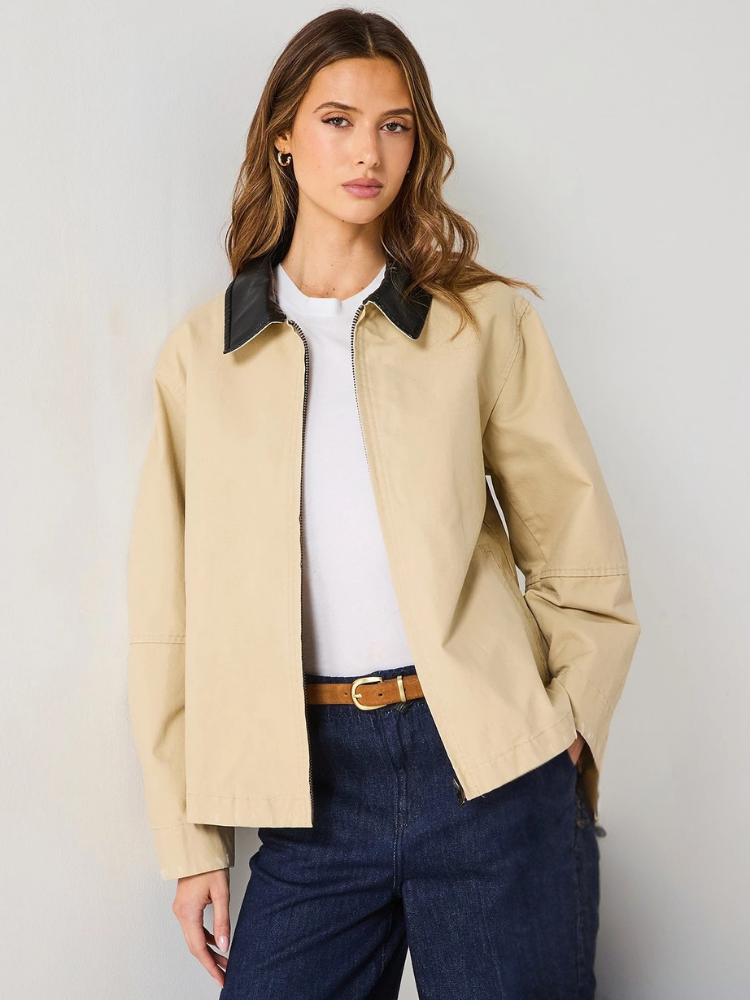 Élise Contrast Collar Shirt