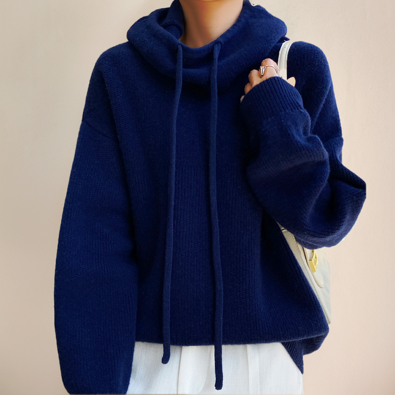 Maria | Golf-Neck Sweater